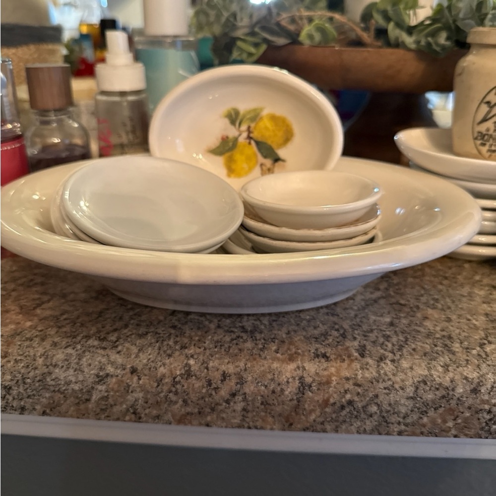 Effetti small lemon vintage soap dish